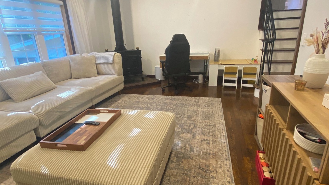 Photo of Livingroom in Fort Salonga