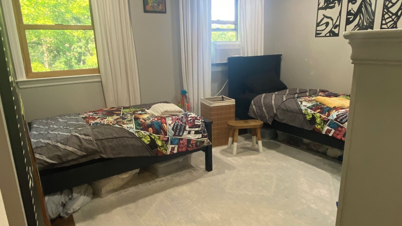 Photo of Bedroom in Fort Salonga