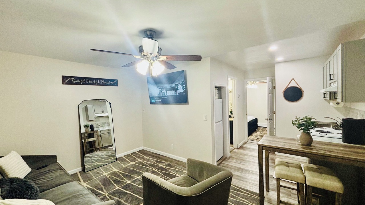 Photo of Livingroom in Bay Shore