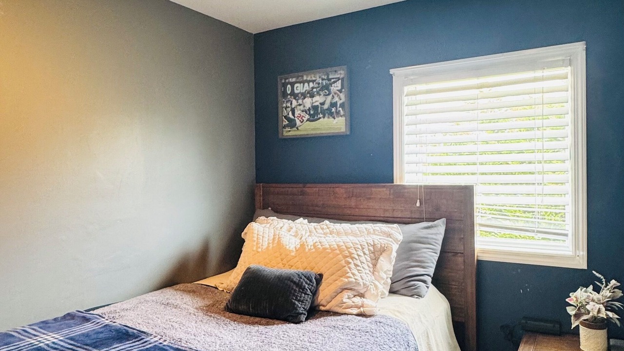 Photo of Bedroom in Massapequa