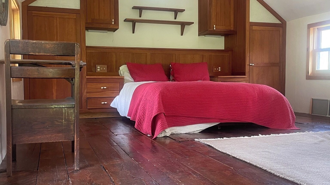 Photo of Bedroom in West Fulton