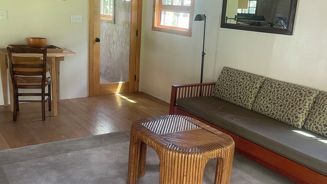 Photo of Livingroom in West Fulton