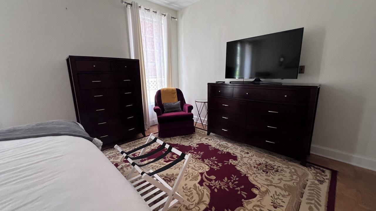 Photo of Bedroom in Ashland