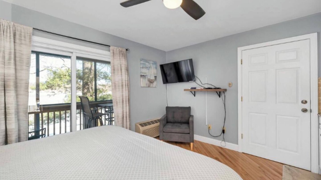 Photo of Bedroom in Winnisquam