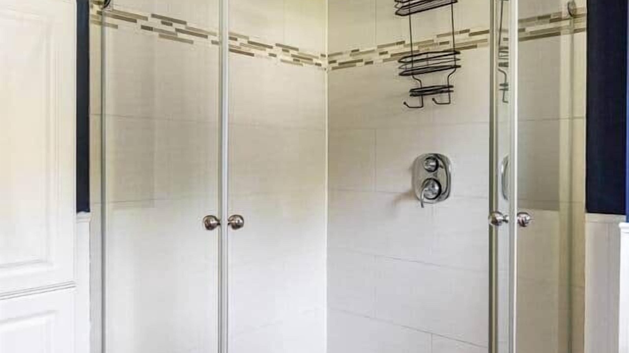 Photo of Bathroom in Malletts Bay