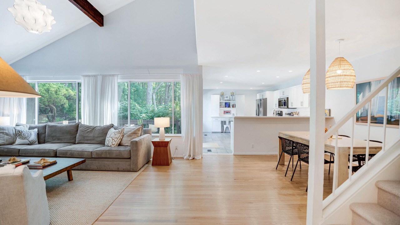 Photo of Livingroom in East Hampton
