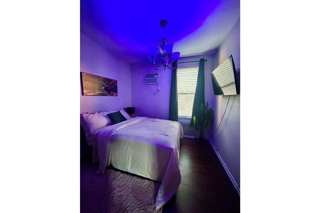 Photo of Bedroom in Williamsbridge