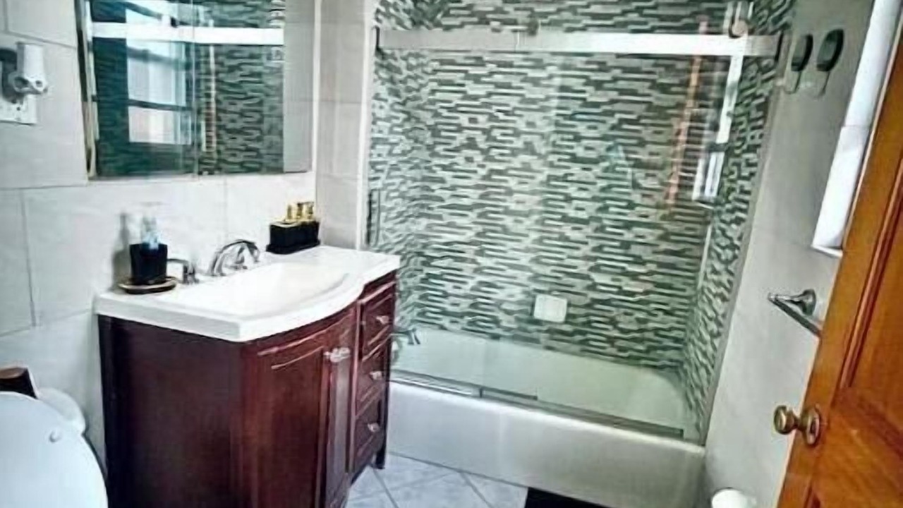 Photo of Bathroom in Williamsbridge