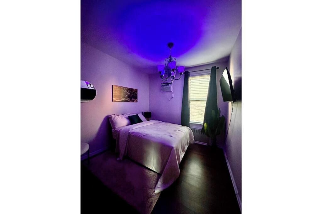 Photo of Bedroom in Williamsbridge