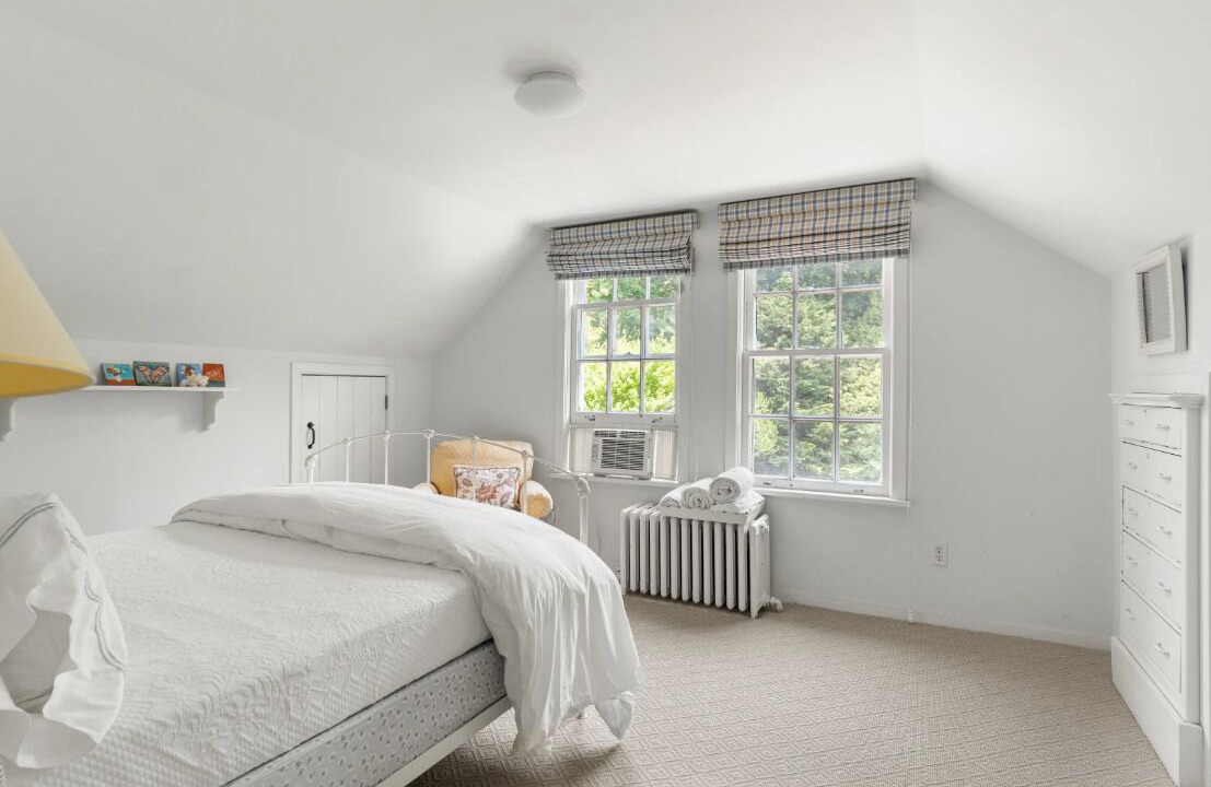 Photo of Bedroom in Village of Southampton