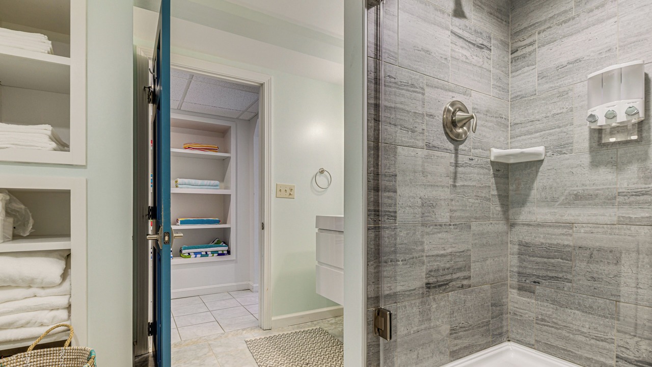 Photo of Bathroom in Malletts Bay