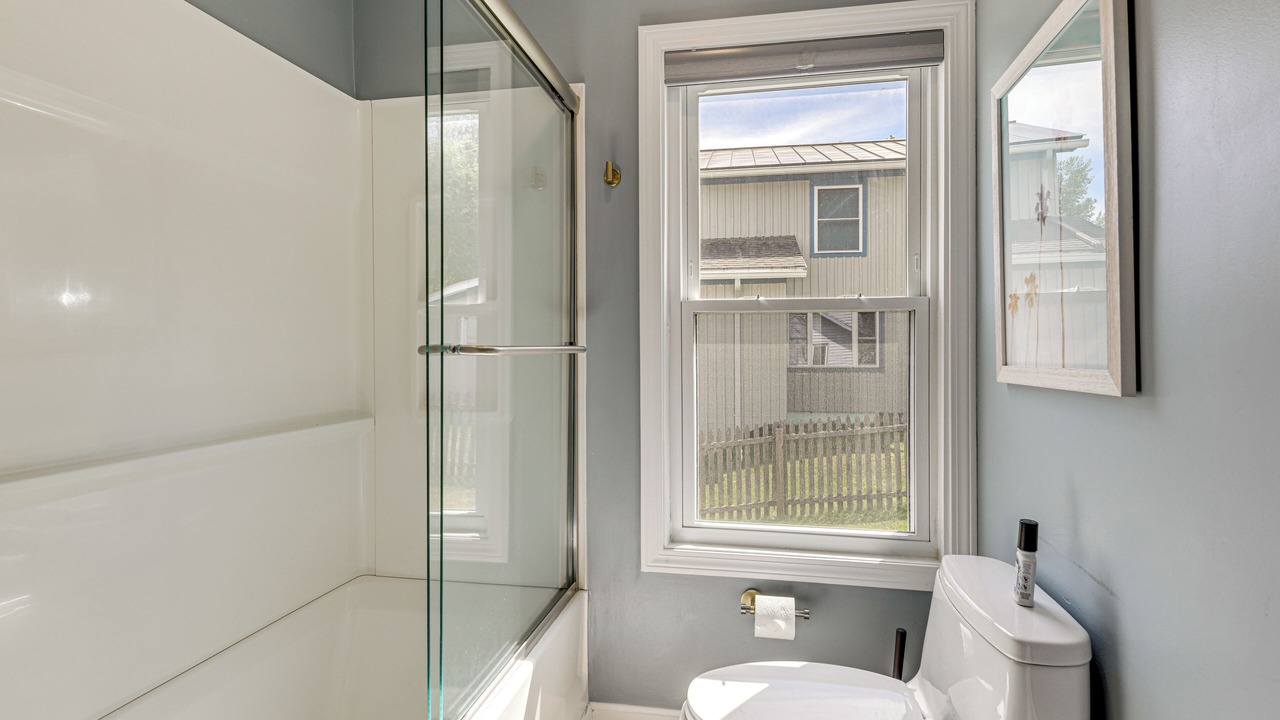 Photo of Bathroom in Malletts Bay