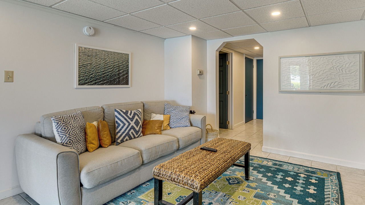 Photo of Livingroom in Malletts Bay