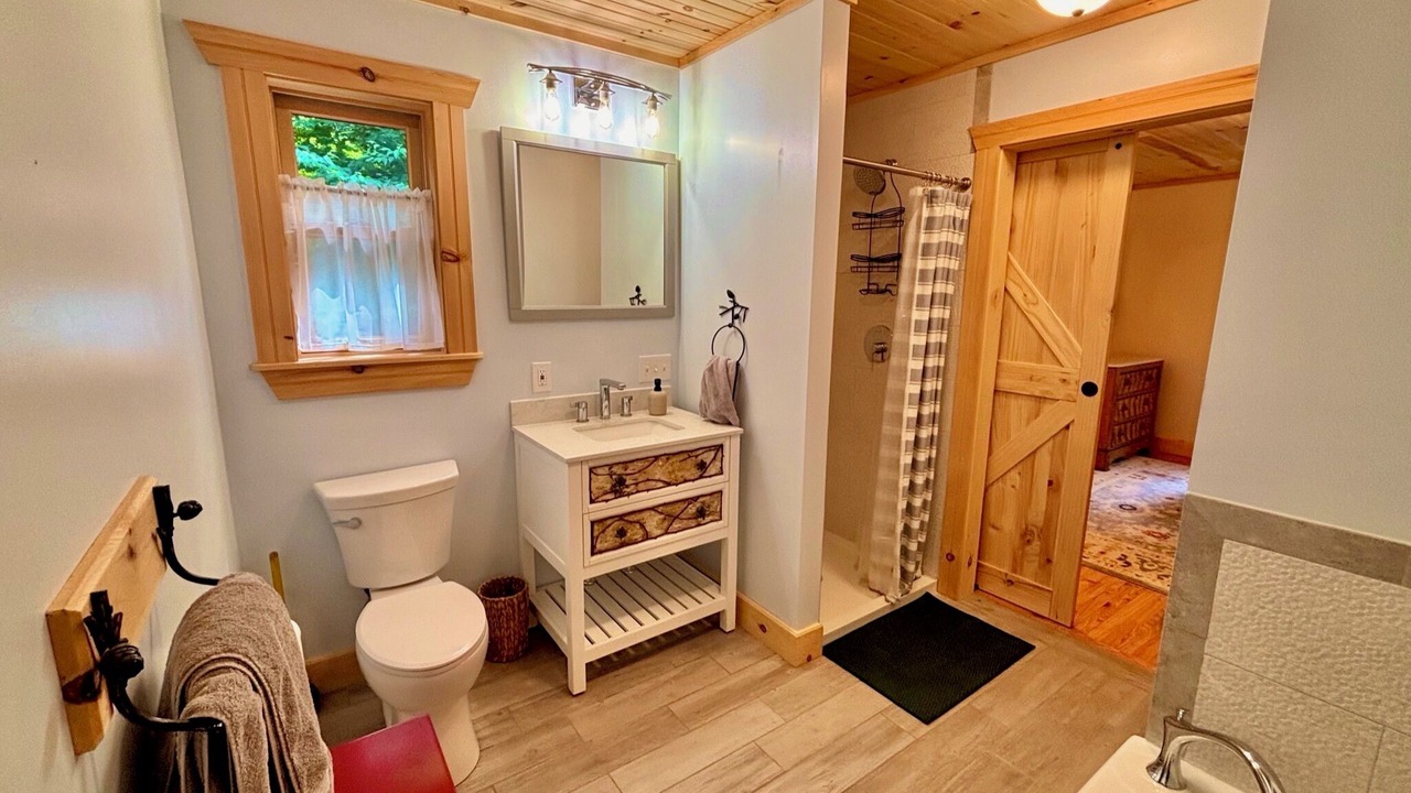 Photo of Bathroom in Speculator