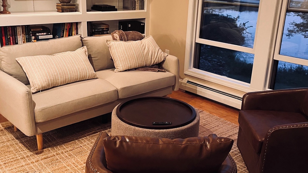 Photo of Livingroom in Center Harbor