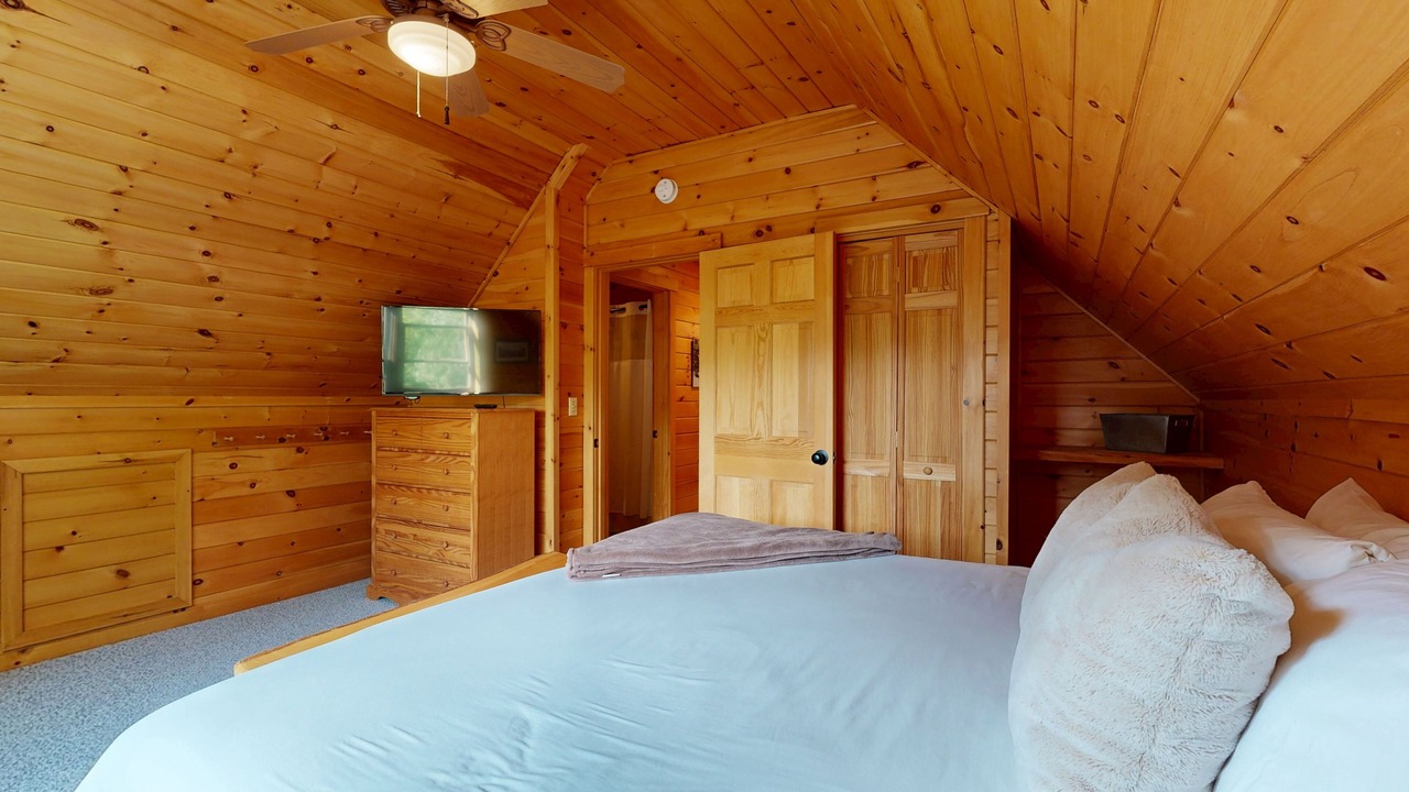 Photo of Bedroom in Greenwood