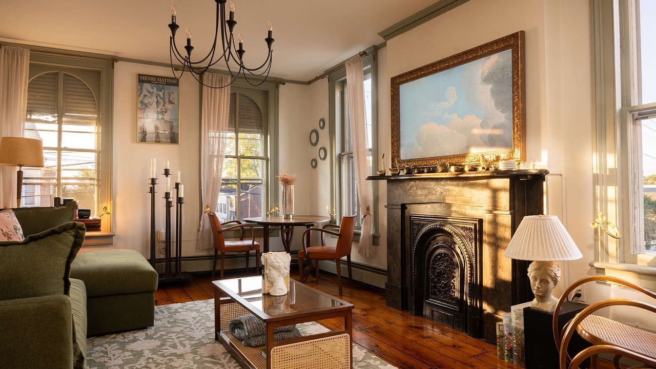 Photo of Livingroom in Hudson