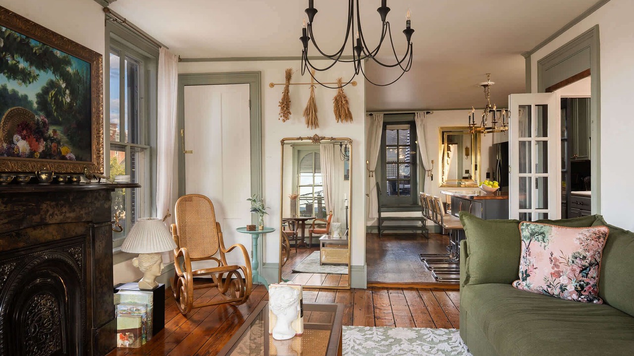 Photo of Livingroom in Hudson