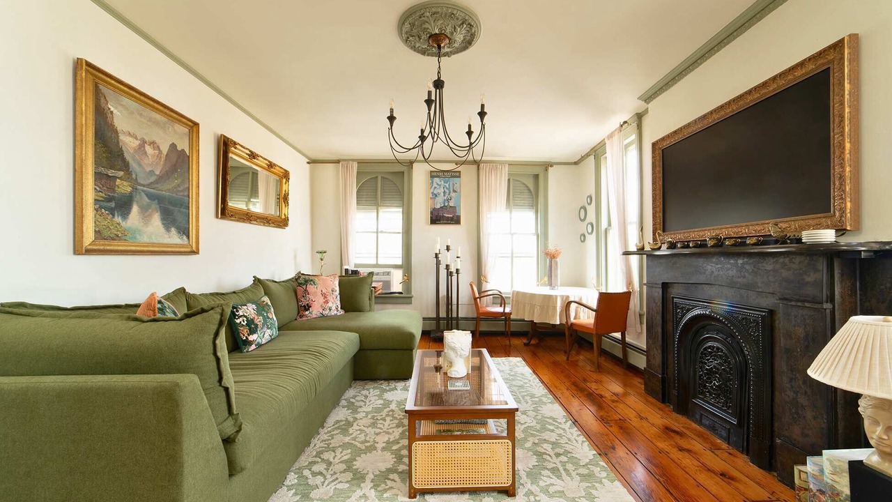 Photo of Livingroom in Hudson