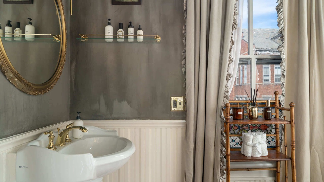 Photo of Bathroom in Hudson