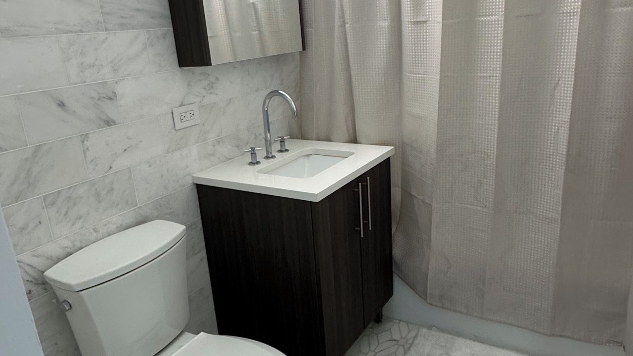 Photo of Bathroom in Hunters Point