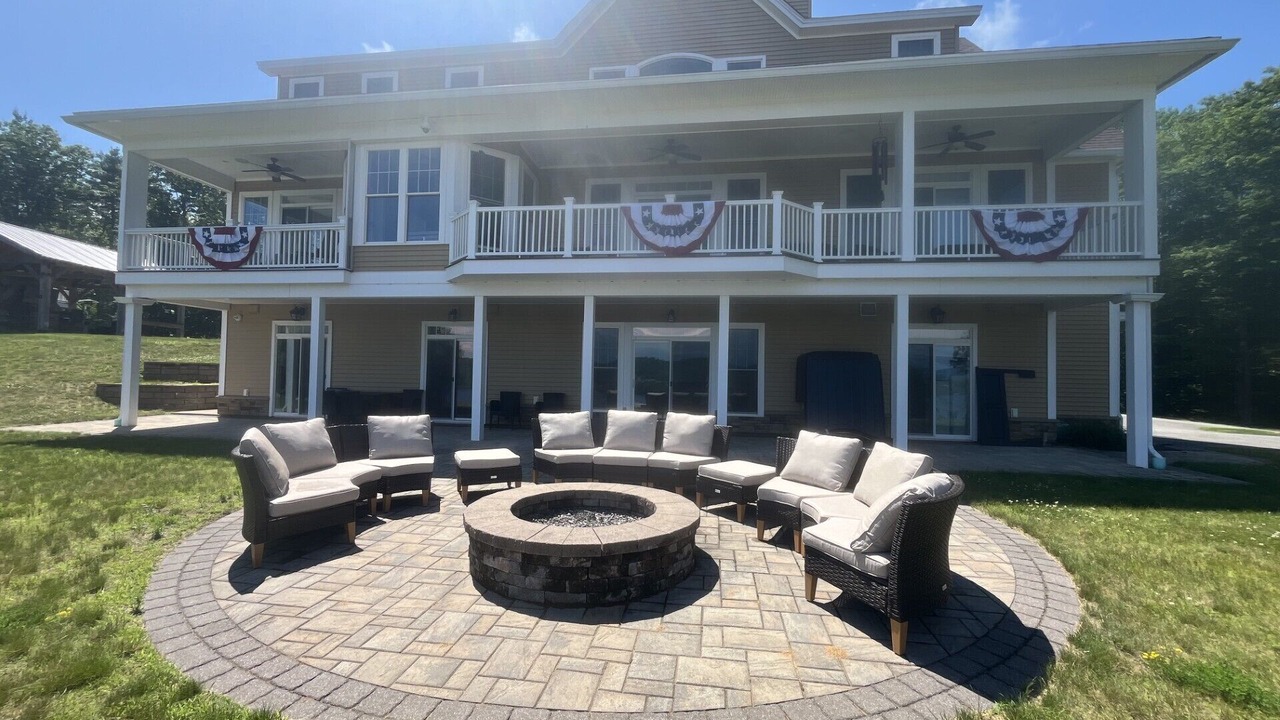 Photo of Outdoor in Laconia