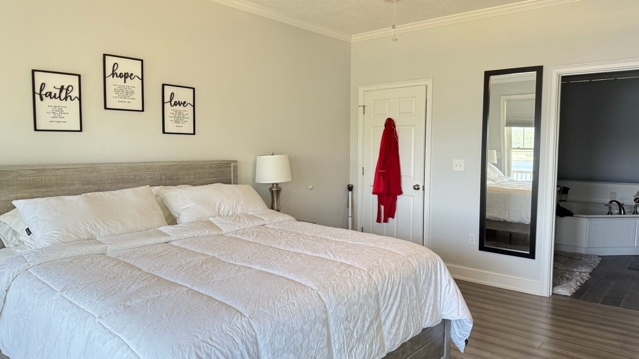 Photo of Bedroom in Laconia