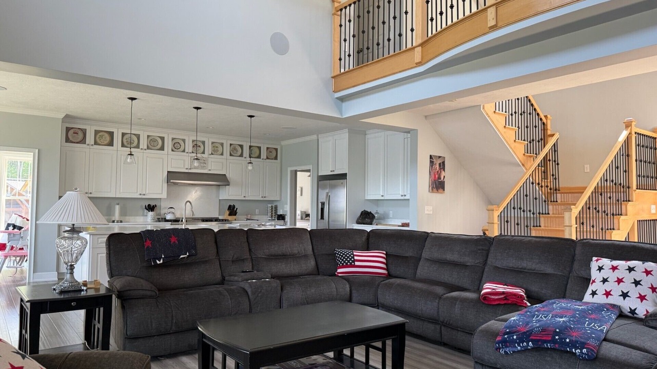 Photo of Livingroom in Laconia
