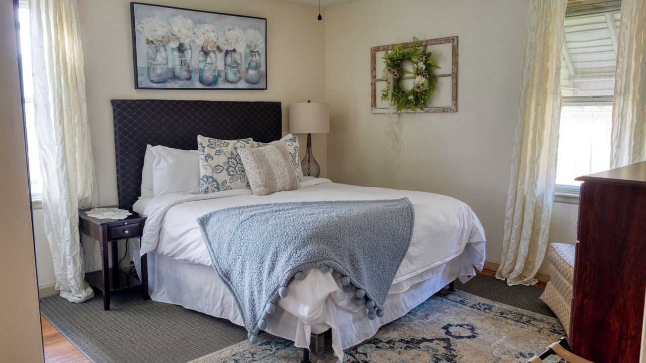 Photo of Bedroom in Niagara Falls
