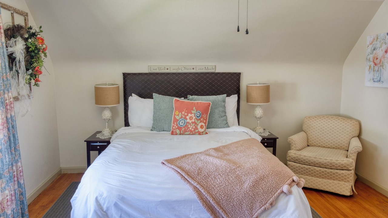 Photo of Bedroom in Niagara Falls