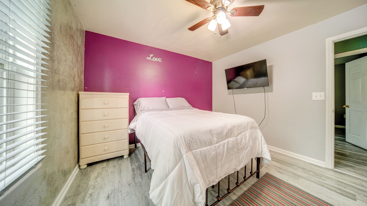 Photo of Bedroom in Erie