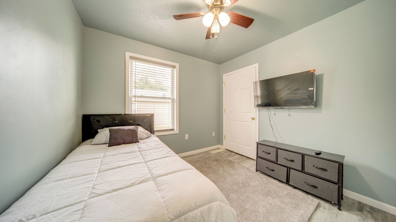 Photo of Bedroom in Erie