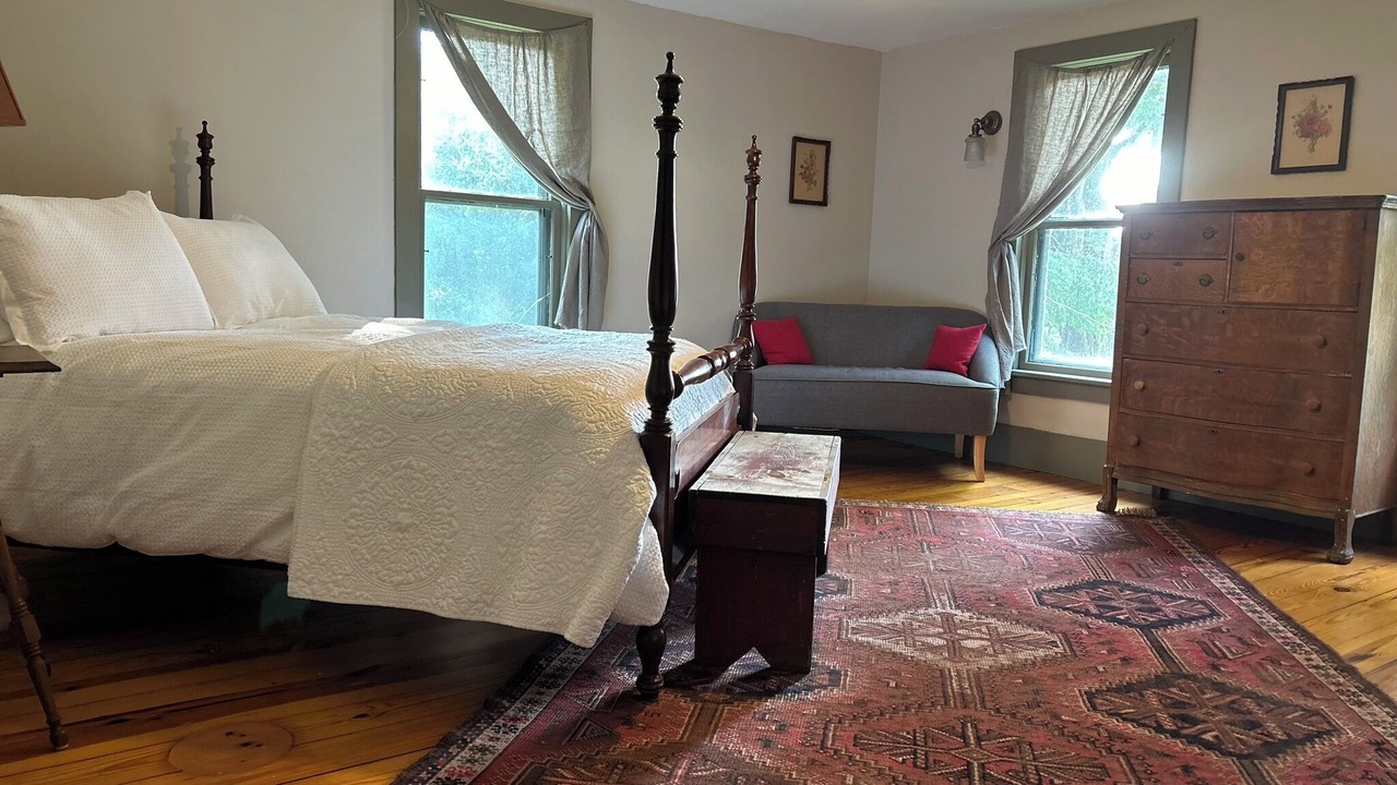 Photo of Bedroom in Skaneateles