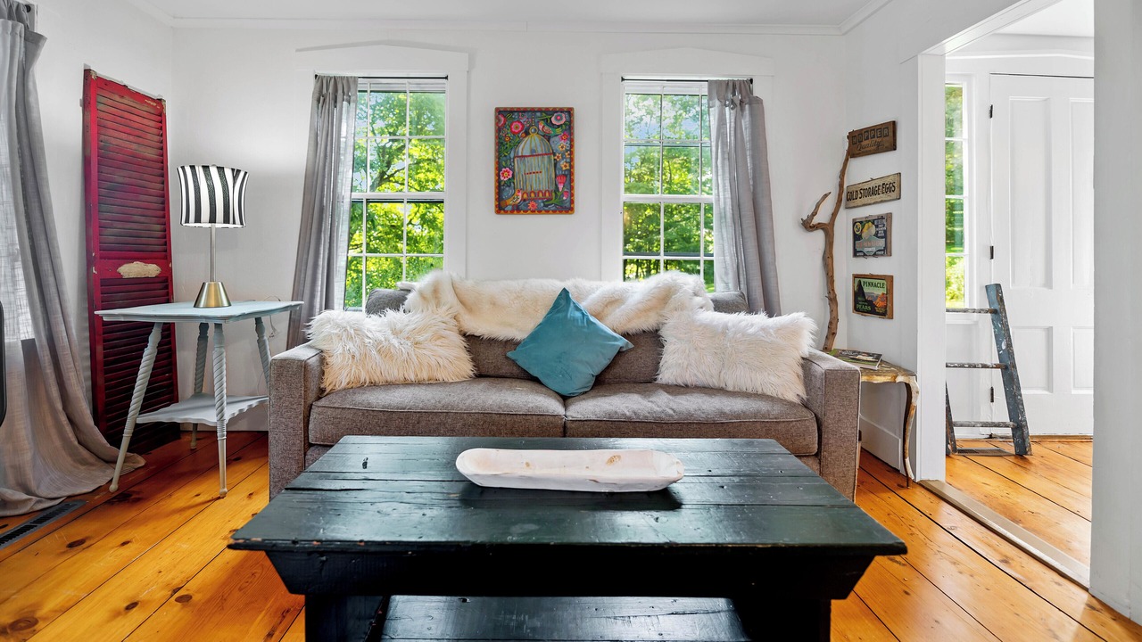 Photo of Livingroom in West Dover