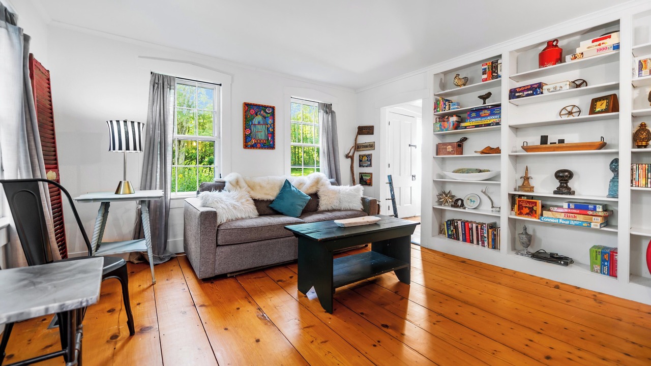 Photo of Livingroom in West Dover