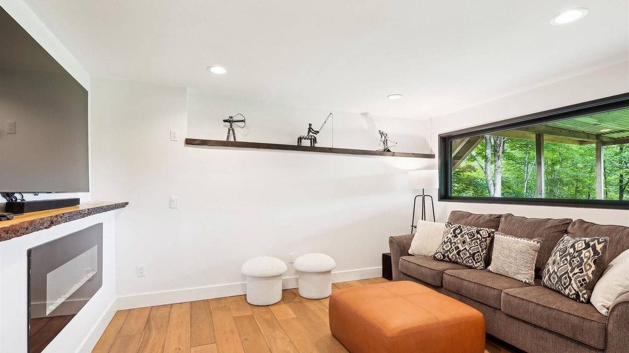 Photo of Livingroom in Stowe