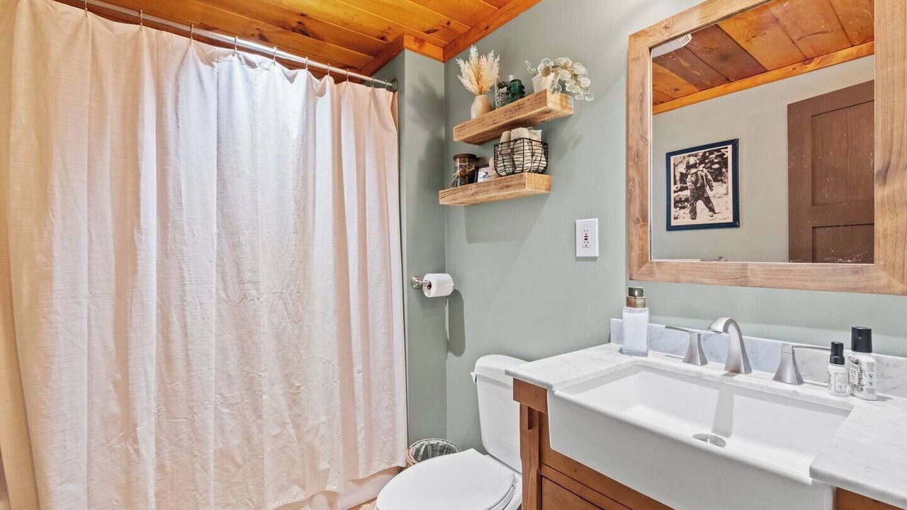 Photo of Bathroom in East Wakefield