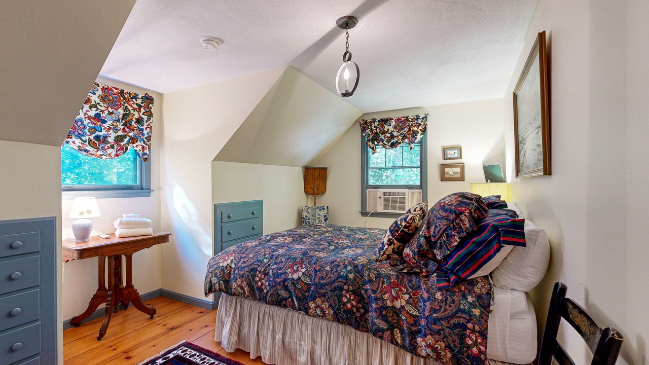 Photo of Bedroom in Center Harbor
