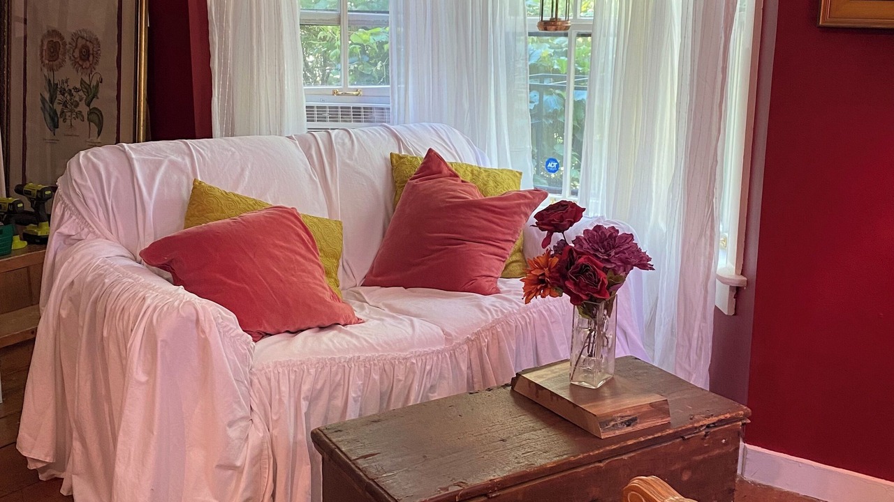 Photo of Livingroom in Jacksonville