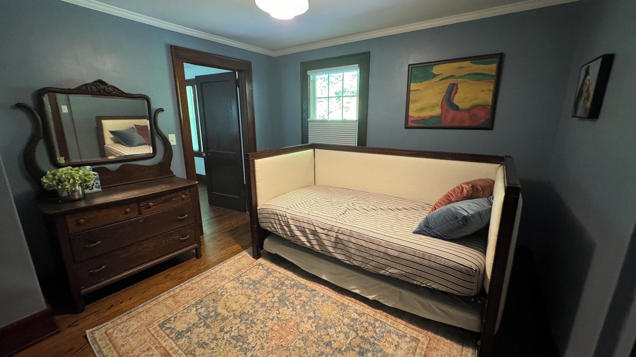 Photo of Bedroom in Glendale