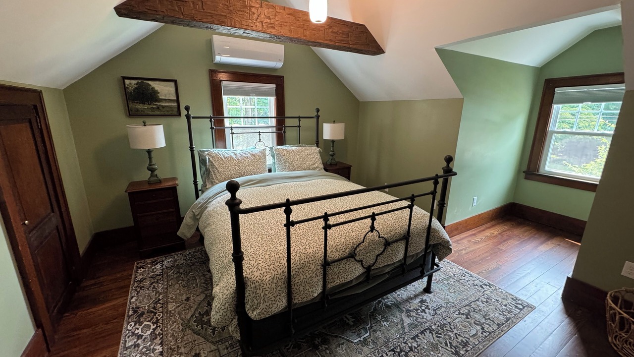 Photo of Bedroom in Glendale