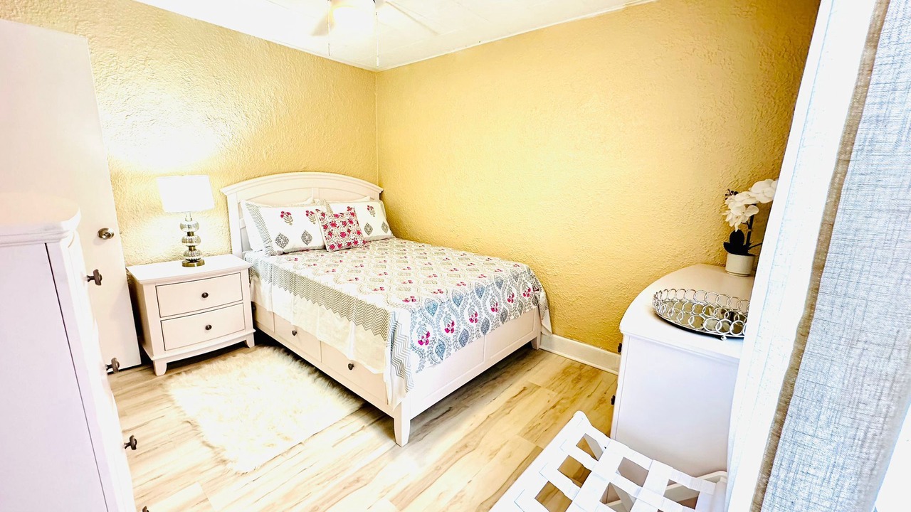 Photo of Bedroom in Niagara Falls