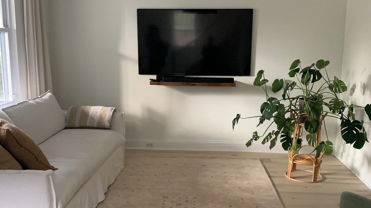 Photo of Livingroom in Greenspring