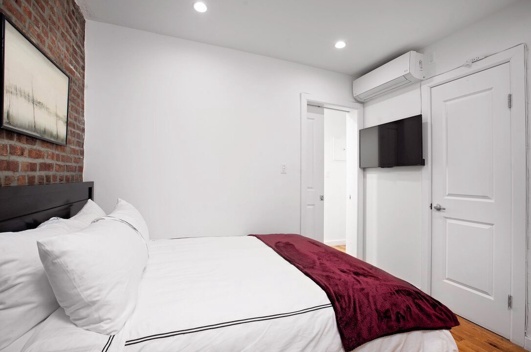 Photo of Bedroom in Hudson Square