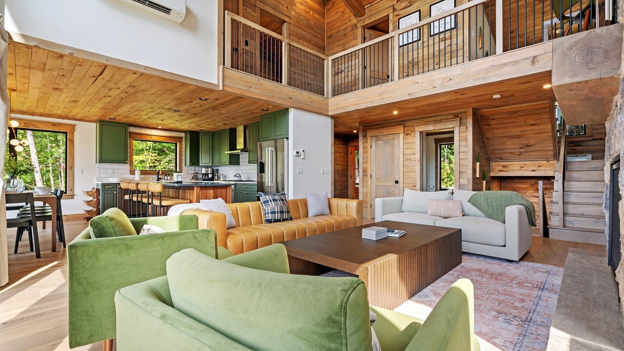 Photo of Livingroom in Bethel