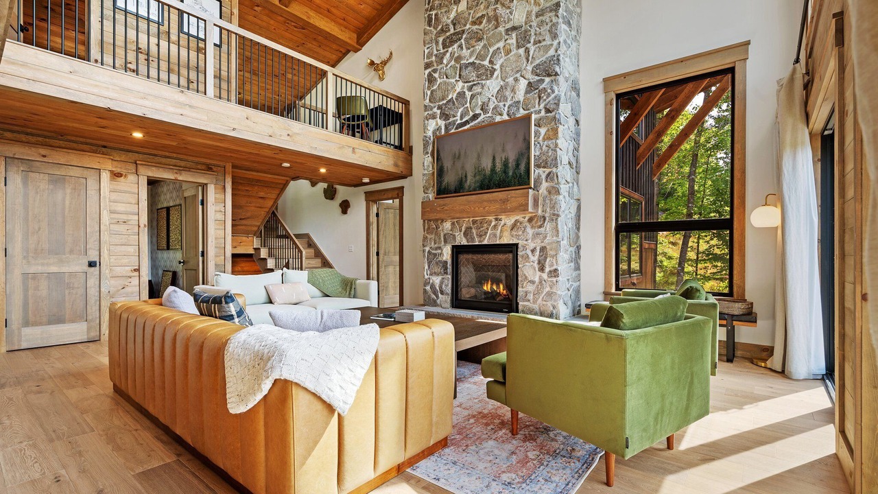 Photo of Livingroom in Bethel