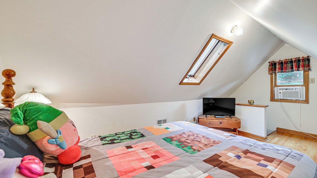 Photo of Bedroom in Edinburg
