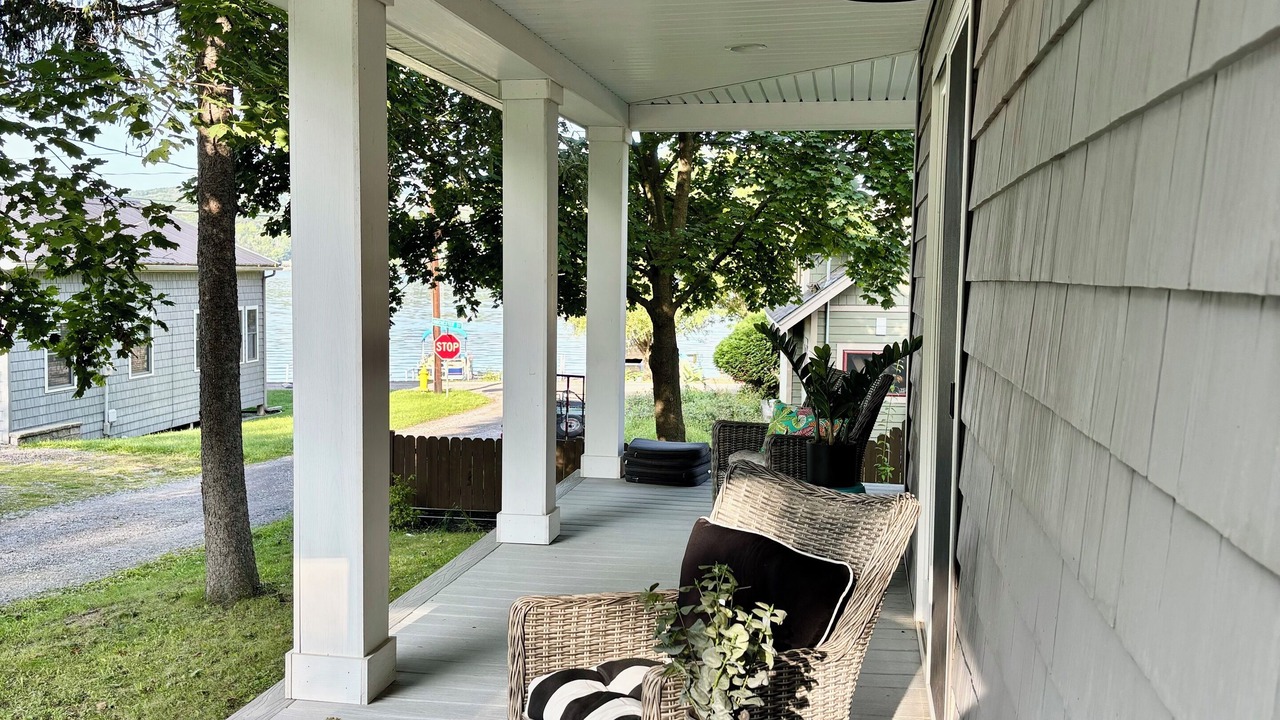 Photo of Patio Balcony in Town of Richmond