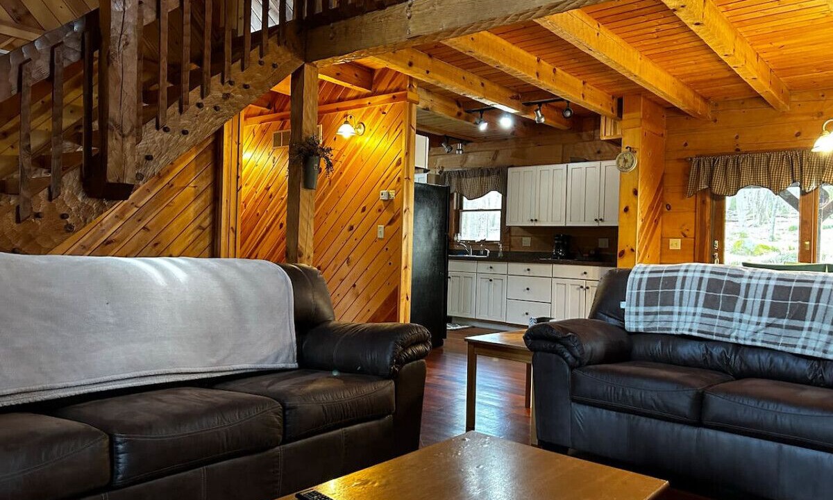 Photo of Livingroom in Alpine Lake