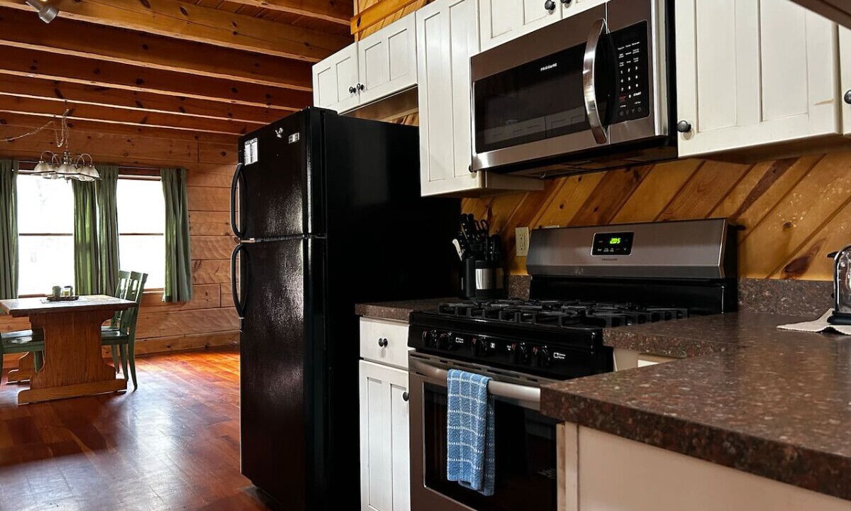 Photo of Kitchen in Alpine Lake